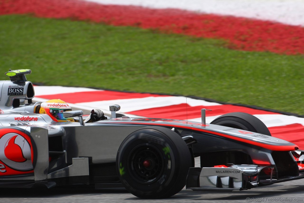GP MALESIA, 23.03.2012- Prove Libere 2, Lewis Hamilton (GBR) McLaren Mercedes MP4-27 