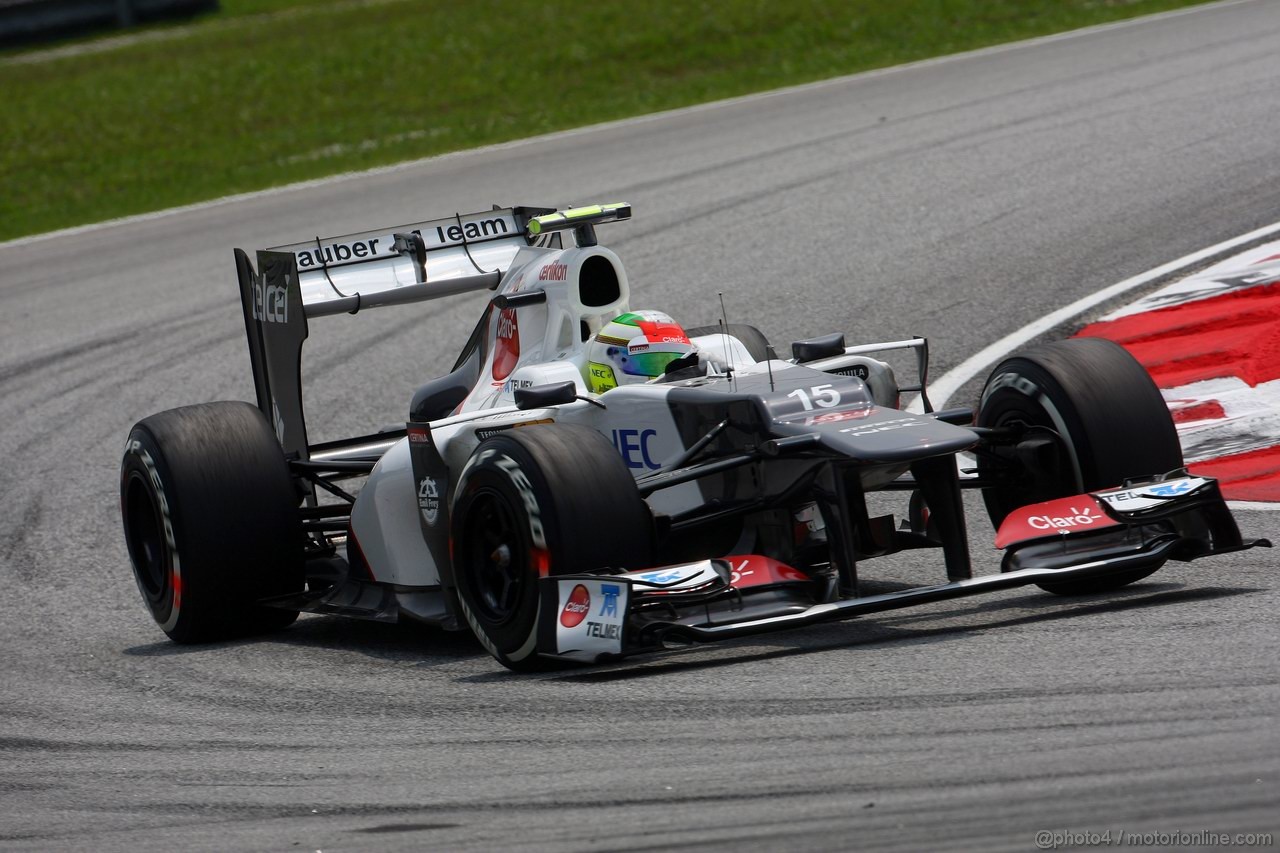 GP MALESIA, 23.03.2012- Prove Libere 2, Sergio Pérez (MEX) Sauber F1 Team C31 