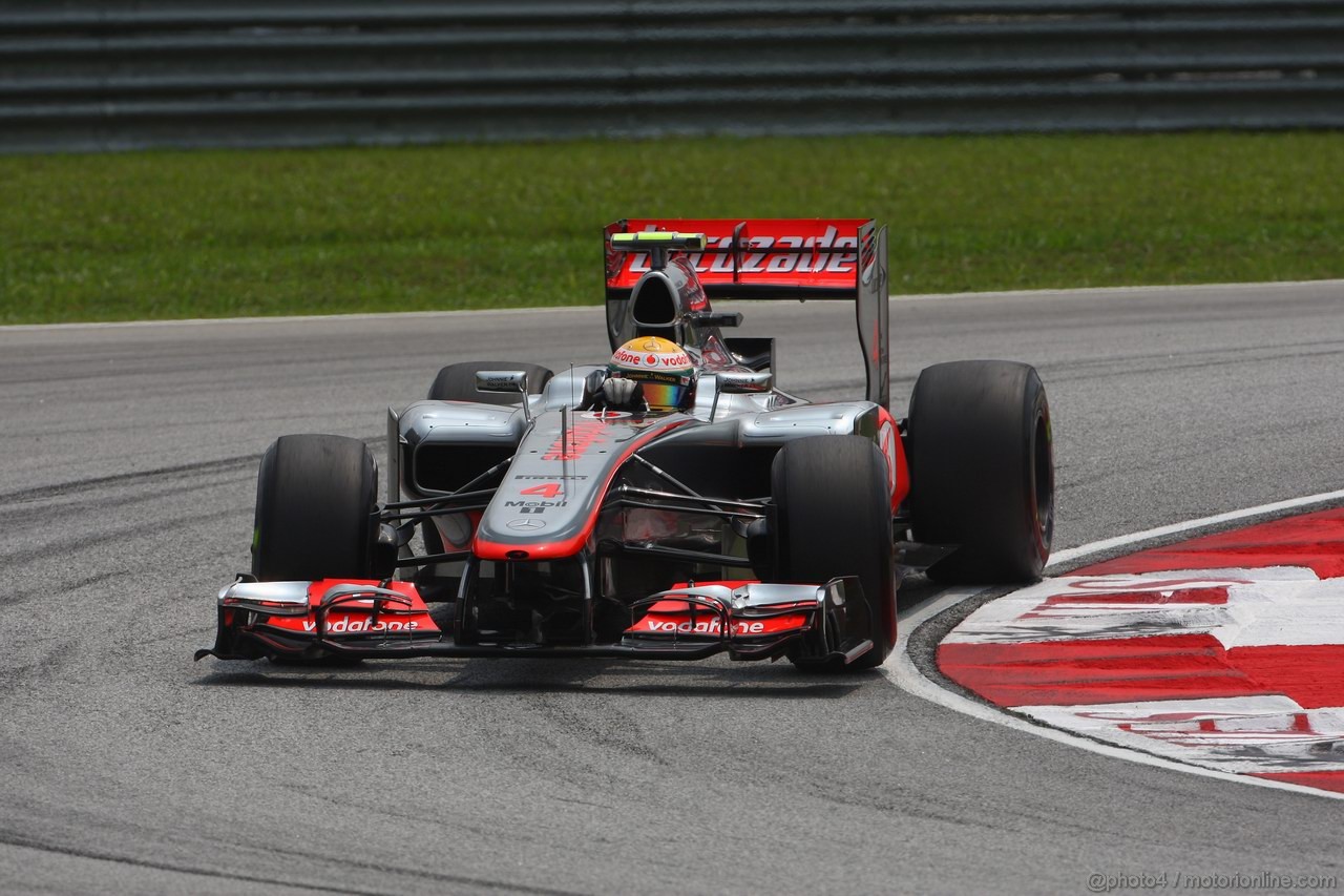 GP MALESIA, 23.03.2012- Prove Libere 2, Lewis Hamilton (GBR) McLaren Mercedes MP4-27 