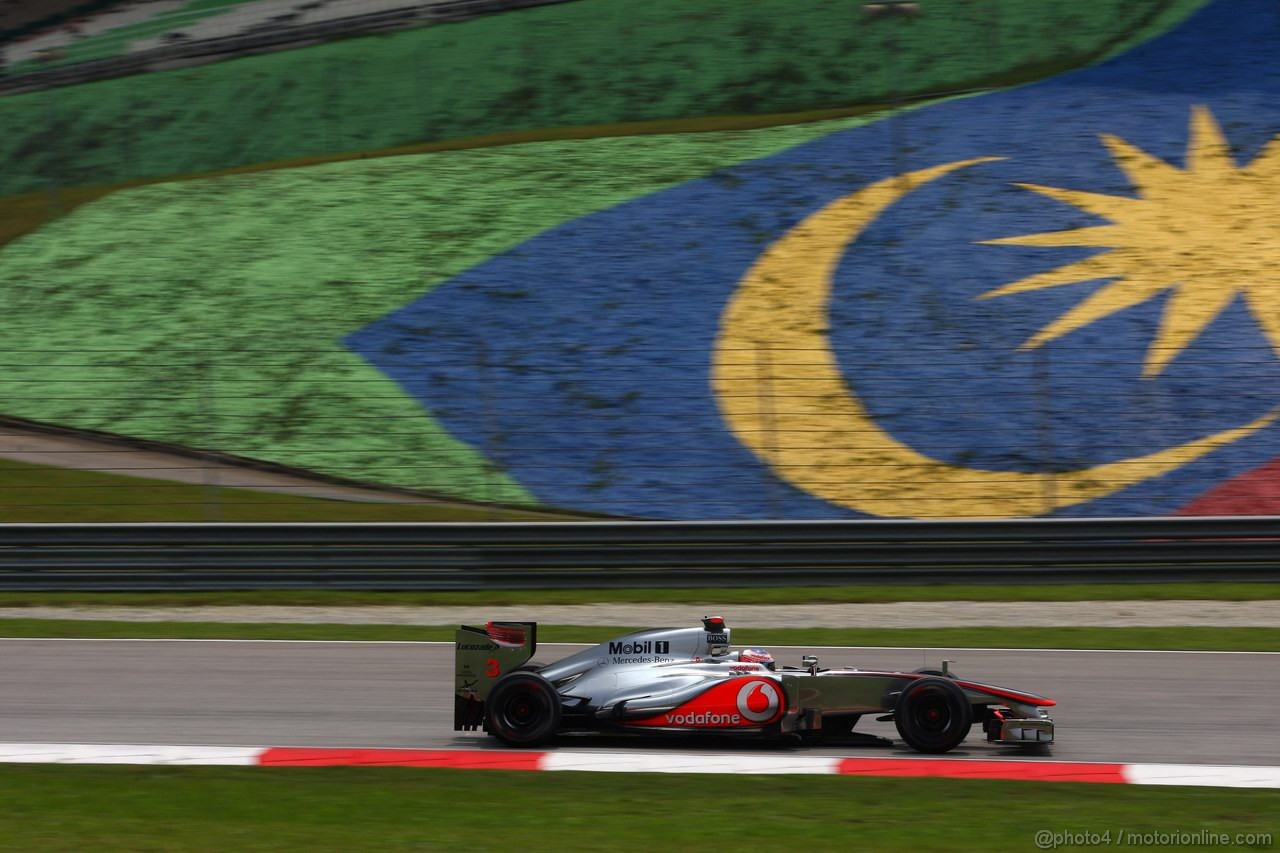GP MALESIA, 23.03.2012- Prove Libere 2, Jenson Button (GBR) McLaren Mercedes MP4-27 