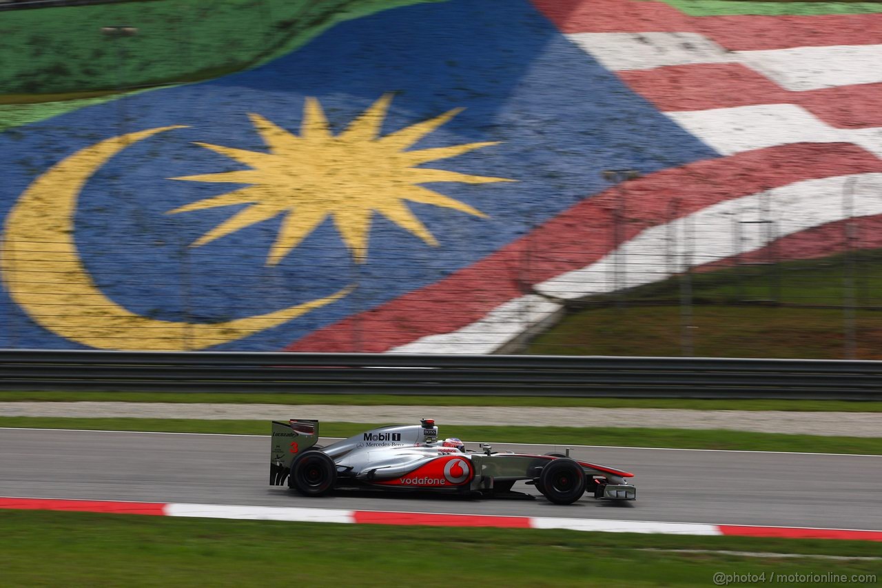 GP MALESIA, 23.03.2012- Prove Libere 2, Jenson Button (GBR) McLaren Mercedes MP4-27 