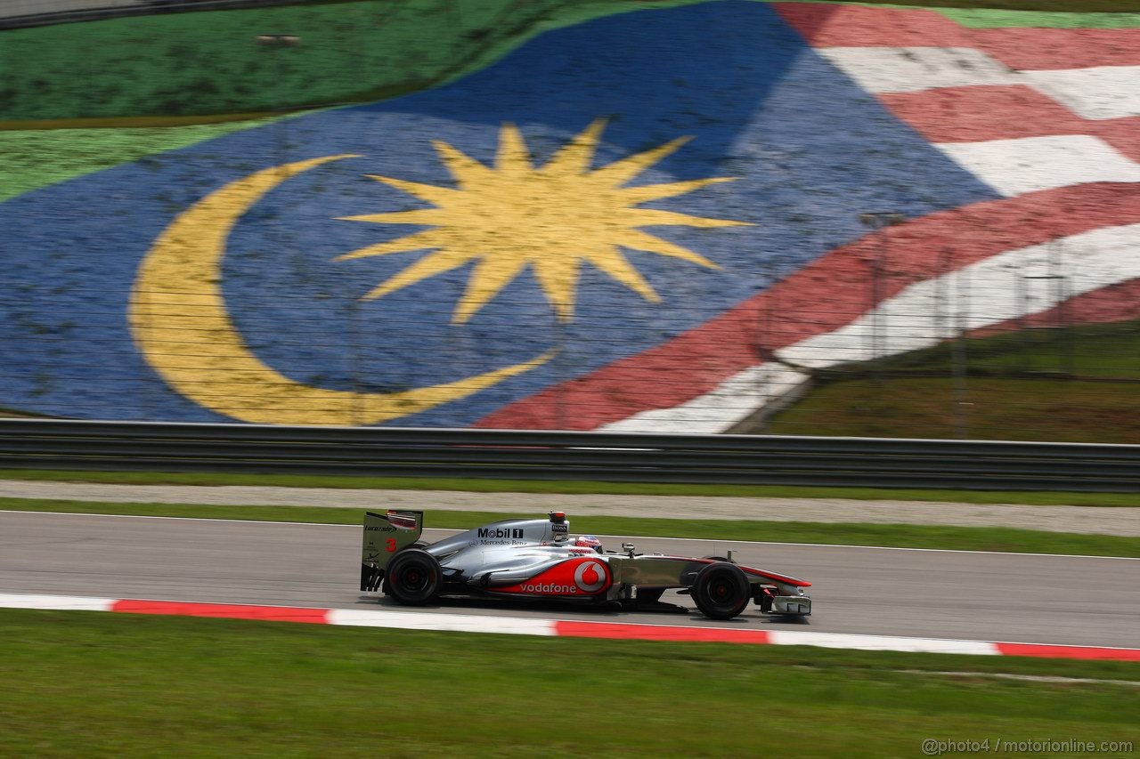 GP MALESIA, 23.03.2012- Prove Libere 2, Jenson Button (GBR) McLaren Mercedes MP4-27 