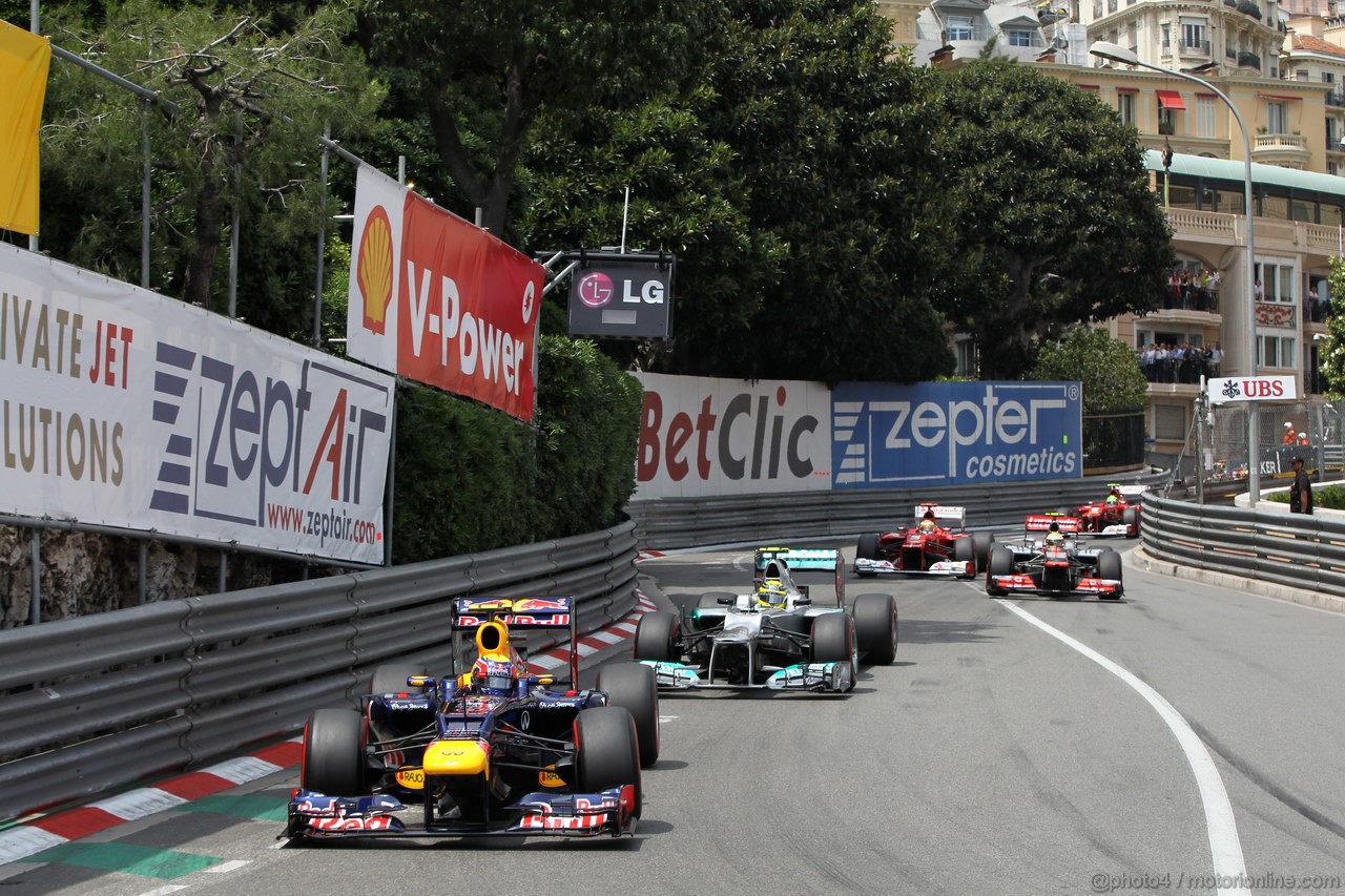 GP MONACO, 27.05.2012- Gara, Mark Webber (AUS) Red Bull Racing RB8 davanti a Nico Rosberg (GER) Mercedes AMG F1 W03 