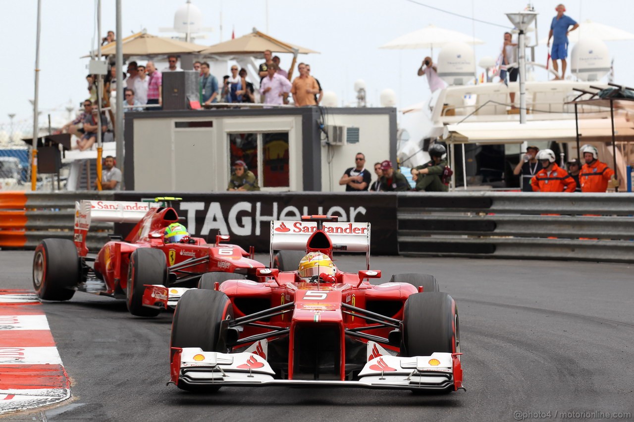 GP MONACO, 27.05.2012- Gara, Fernando Alonso (ESP) Ferrari F2012 davanti a Felipe Massa (BRA) Ferrari F2012