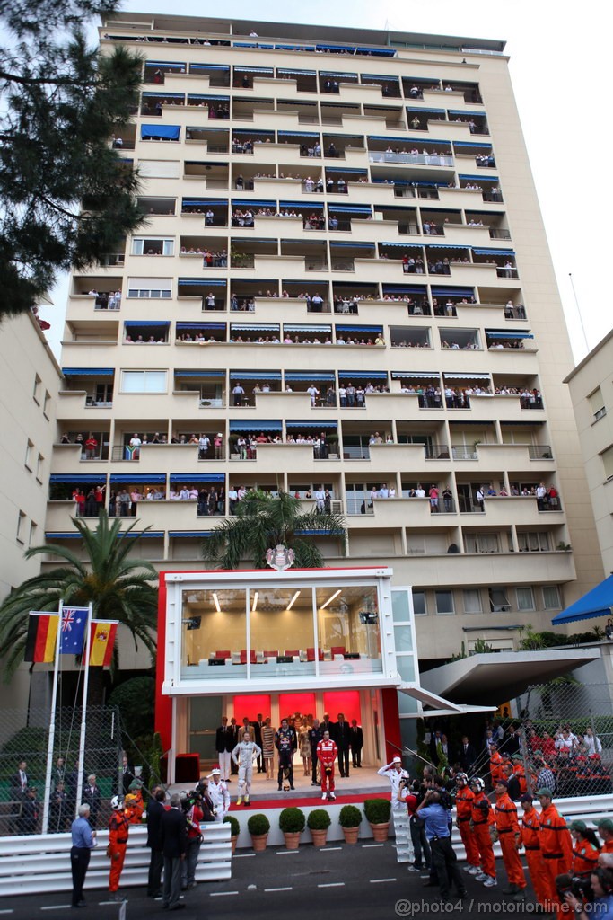 GP MONACO, 27.05.2012- Gara, Mark Webber (AUS) Red Bull Racing RB8 vincitore, secondo Nico Rosberg (GER) Mercedes AMG F1 W03, terzo Fernando Alonso (ESP) Ferrari F2012