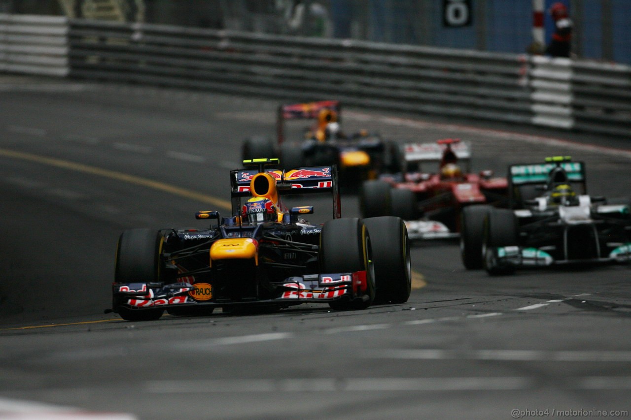 GP MONACO, 27.05.2012- Gara, Mark Webber (AUS) Red Bull Racing RB8 e Nico Rosberg (GER) Mercedes AMG F1 W03 
