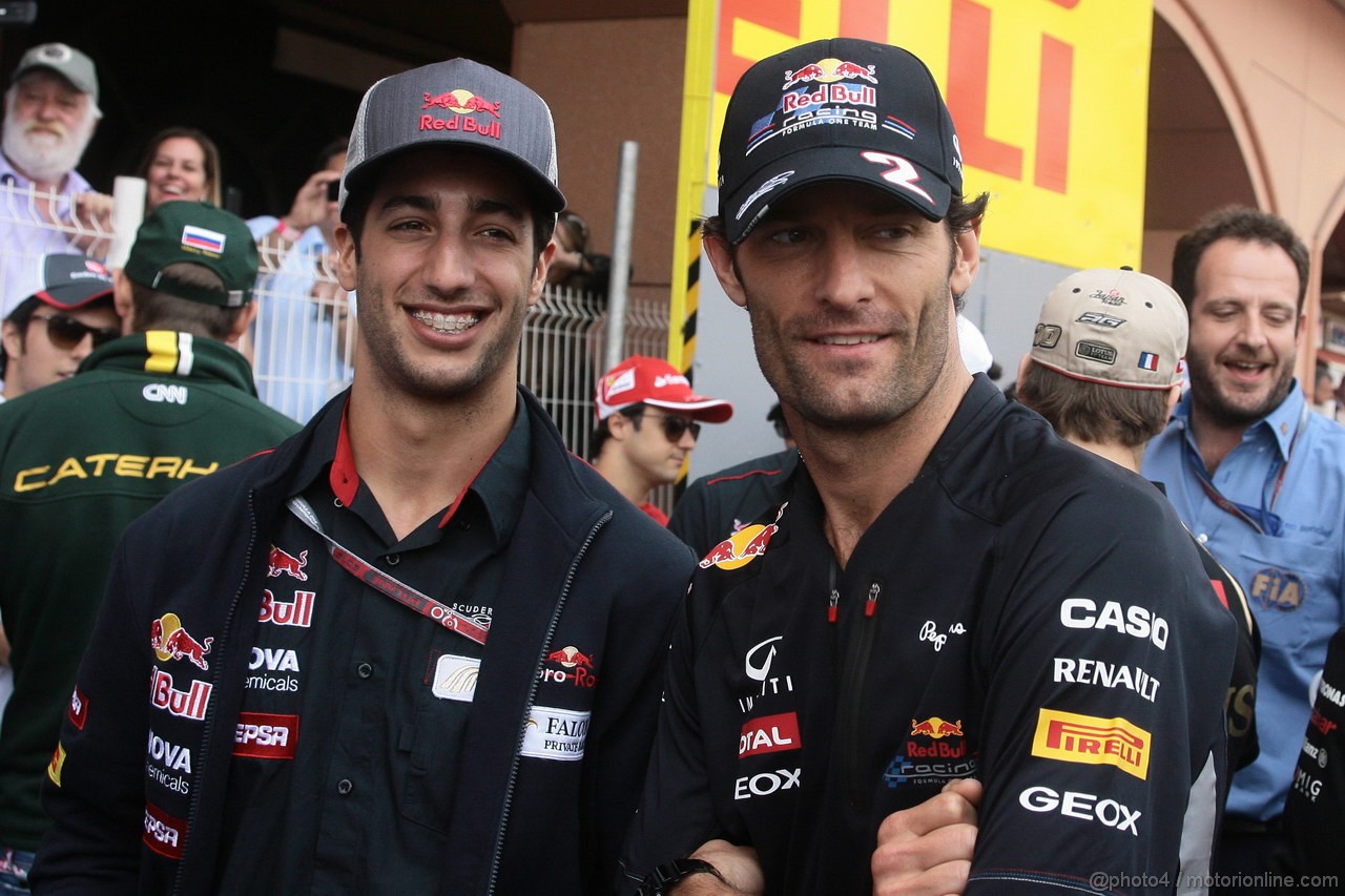 GP MONACO, 27.05.2012- Daniel Ricciardo (AUS) Scuderia Toro Rosso STR7 e Mark Webber (AUS) Red Bull Racing RB8 