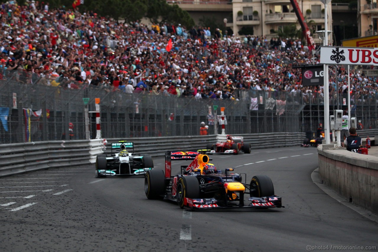 GP MONACO, 27.05.2012- Gara, Mark Webber (AUS) Red Bull Racing RB8 davanti a Nico Rosberg (GER) Mercedes AMG F1 W03 