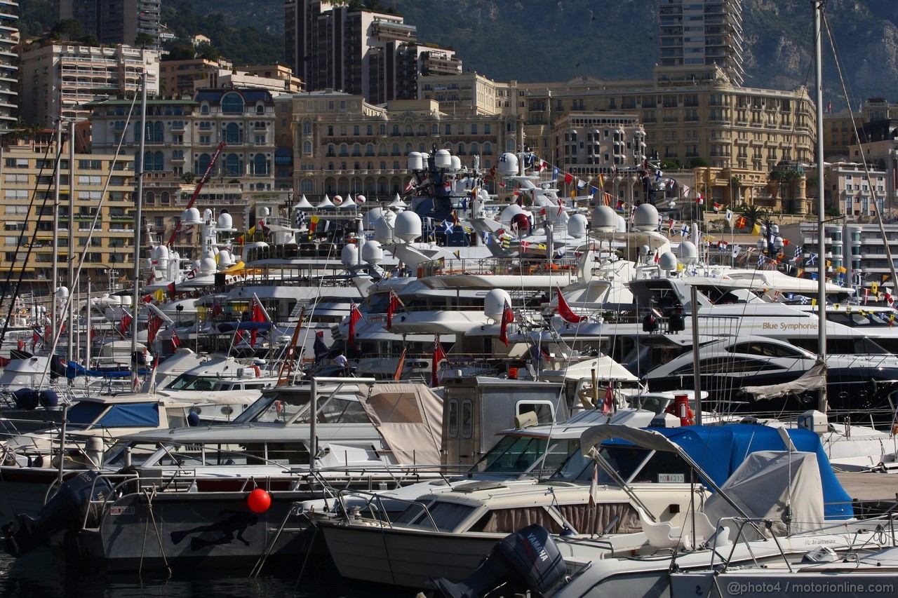 GP MONACO, 24.05.2012- Prove Libere 1, Monaco harbor