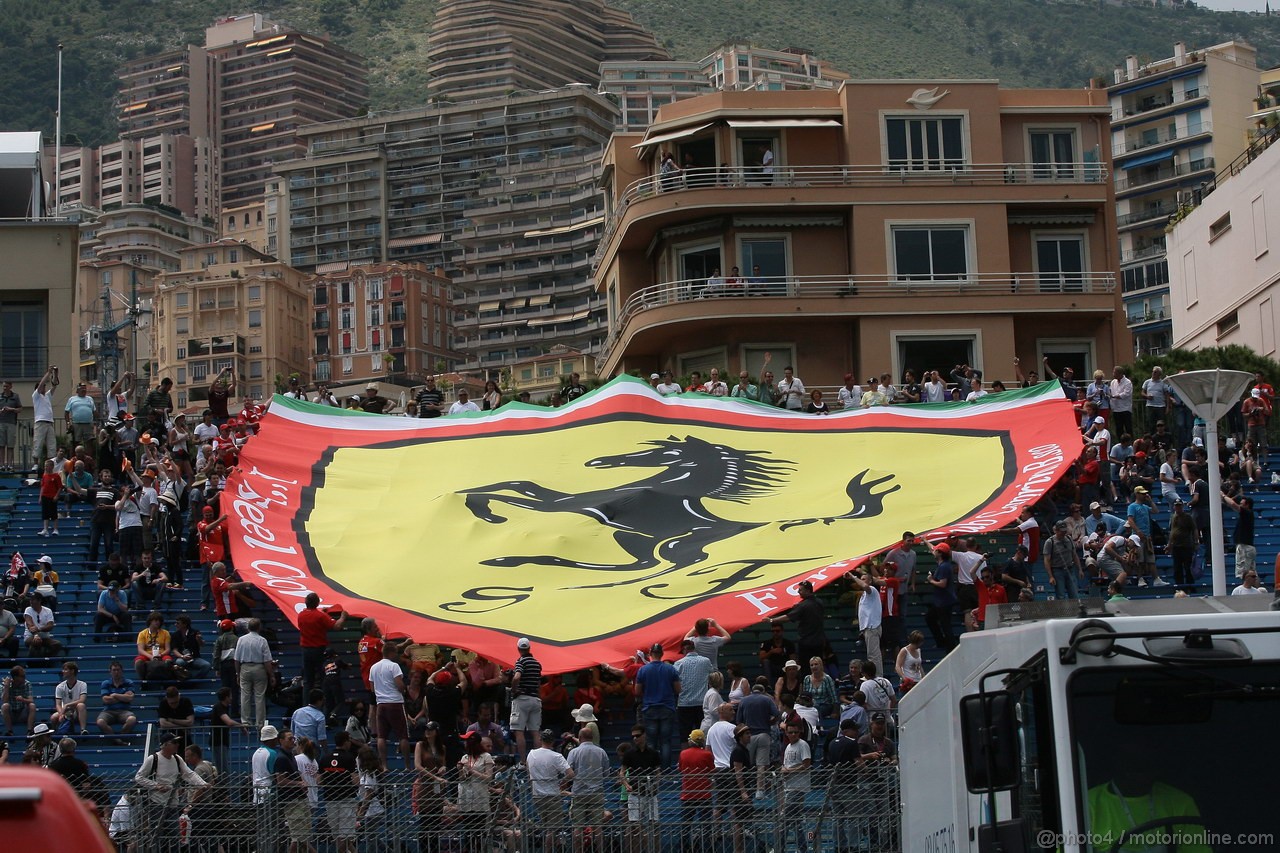 GP MONACO, 24.05.2012- Prove Libere 2, Fans Ferrari