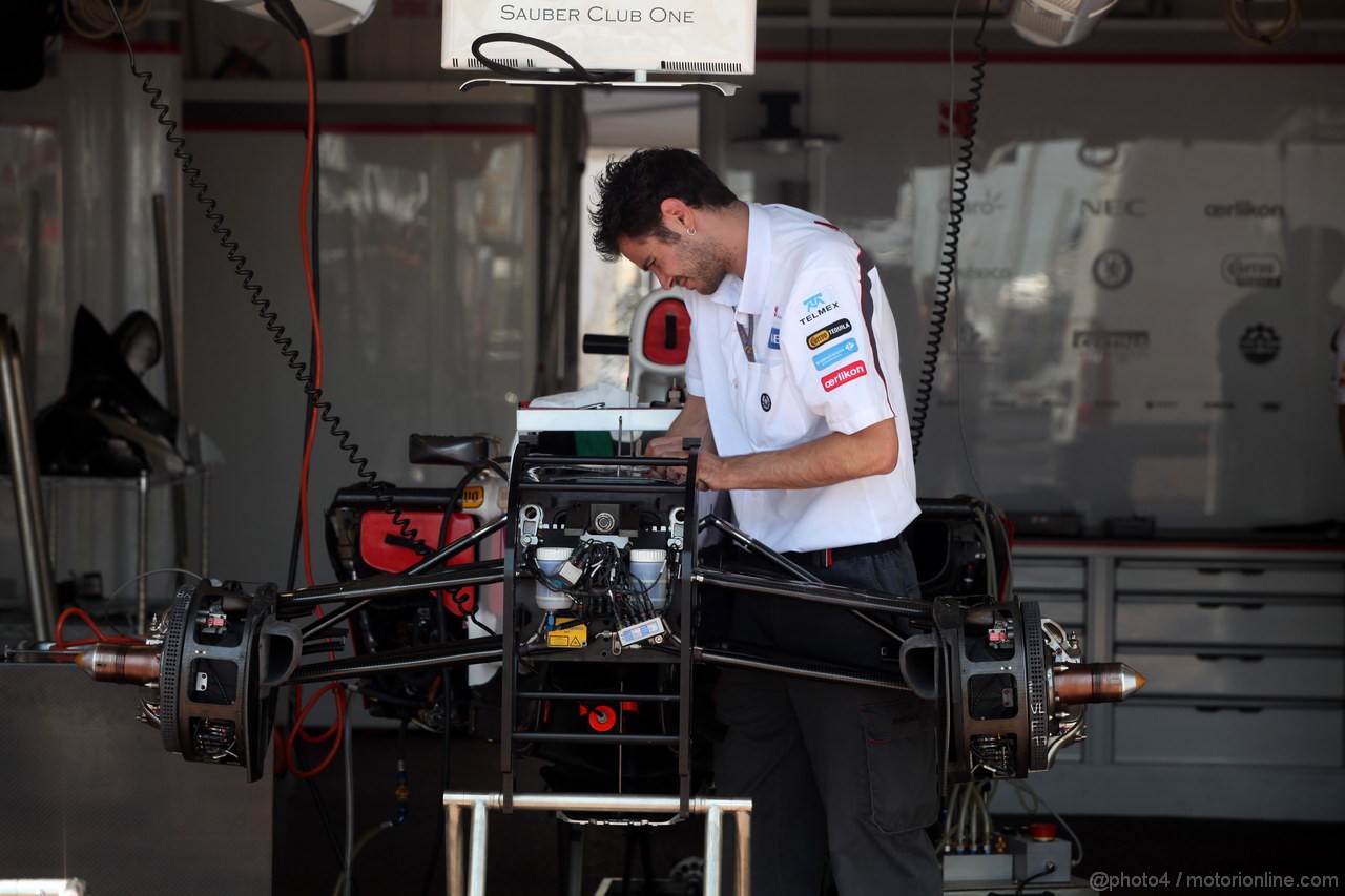 GP MONACO, 23.05.2012- Sauber F1 Team garage