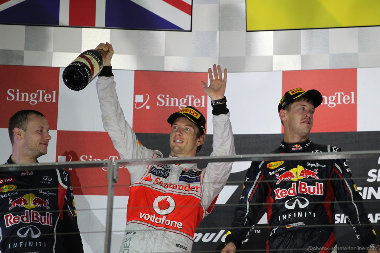 GP SINGAPORE, 23.09.2012 - Podium: winner Sebastian Vettel (GER) Red Bull Racing RB8, 2nd Jenson Button (GBR) McLaren Mercedes MP4-27, 3rd Fernando Alonso (ESP) Ferrari F2012