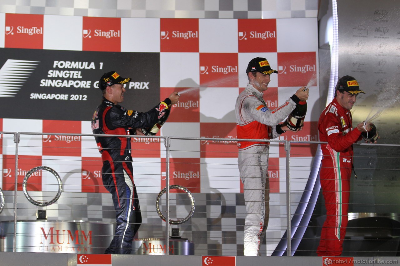 GP SINGAPORE, 23.09.2012 - Podium: winner Sebastian Vettel (GER) Red Bull Racing RB8, 2nd Jenson Button (GBR) McLaren Mercedes MP4-27, 3rd Fernando Alonso (ESP) Ferrari F2012