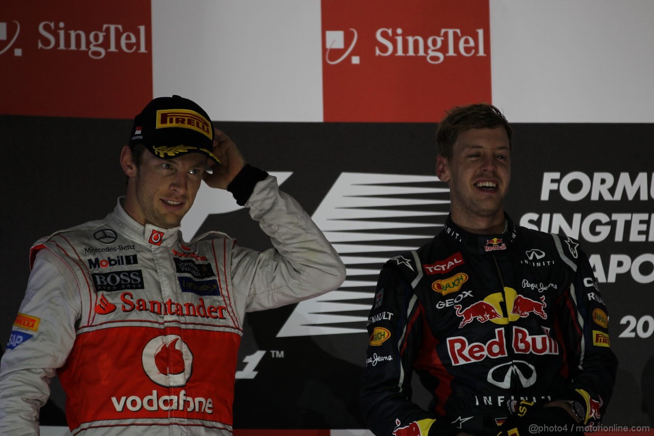 GP SINGAPORE, 23.09.2012 - Podium: winner Sebastian Vettel (GER) Red Bull Racing RB8, 2nd Jenson Button (GBR) McLaren Mercedes MP4-27, 3rd Fernando Alonso (ESP) Ferrari F2012