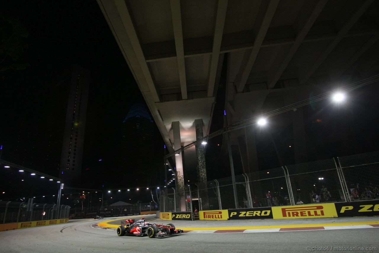 GP SINGAPORE, 23.09.2012 - Gara, Jenson Button (GBR) McLaren Mercedes MP4-27
