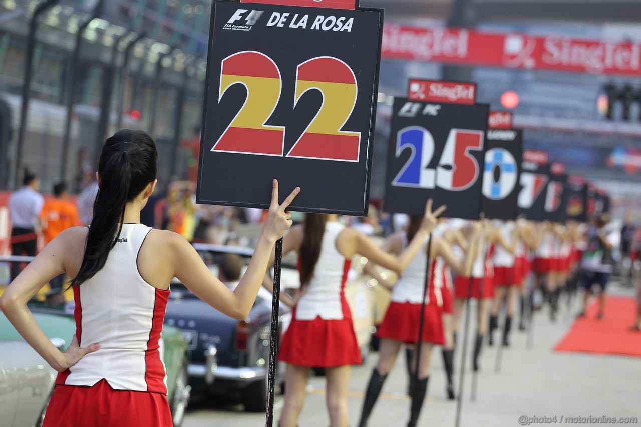 GP SINGAPORE, 23.09.2012 - Gara, the grid grils