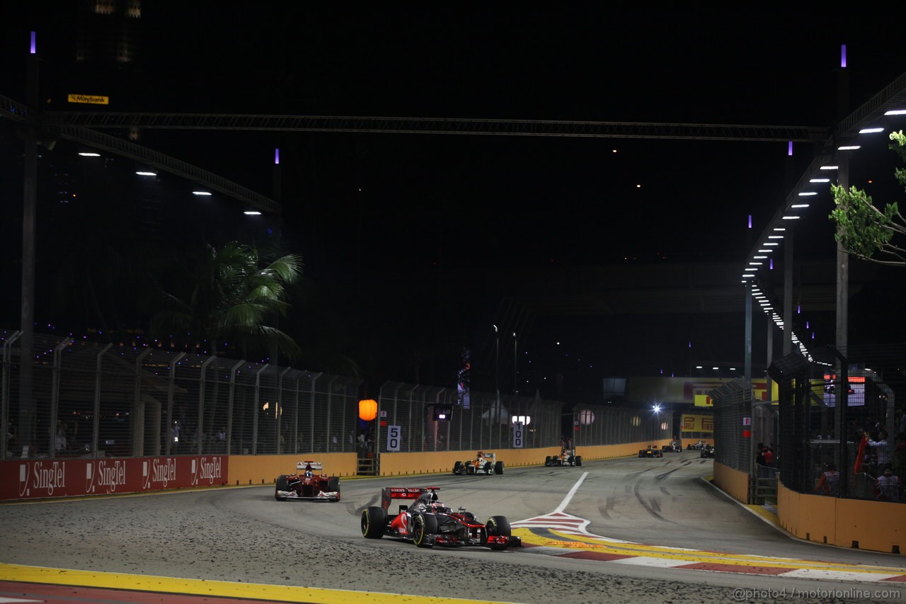 GP SINGAPORE, 23.09.2012 - Gara, Jenson Button (GBR) McLaren Mercedes MP4-27
