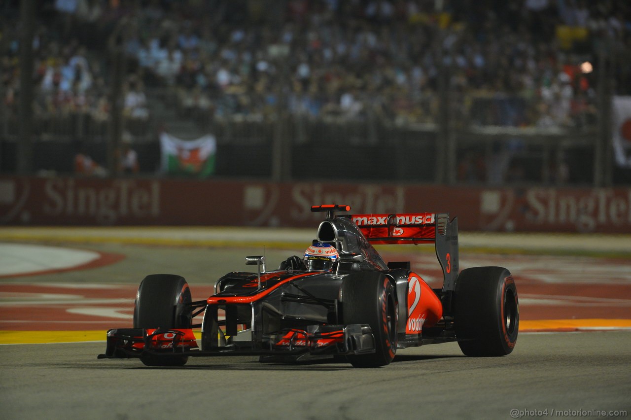 GP SINGAPORE, 23.09.2012 - Gara, Jenson Button (GBR) McLaren Mercedes MP4-27