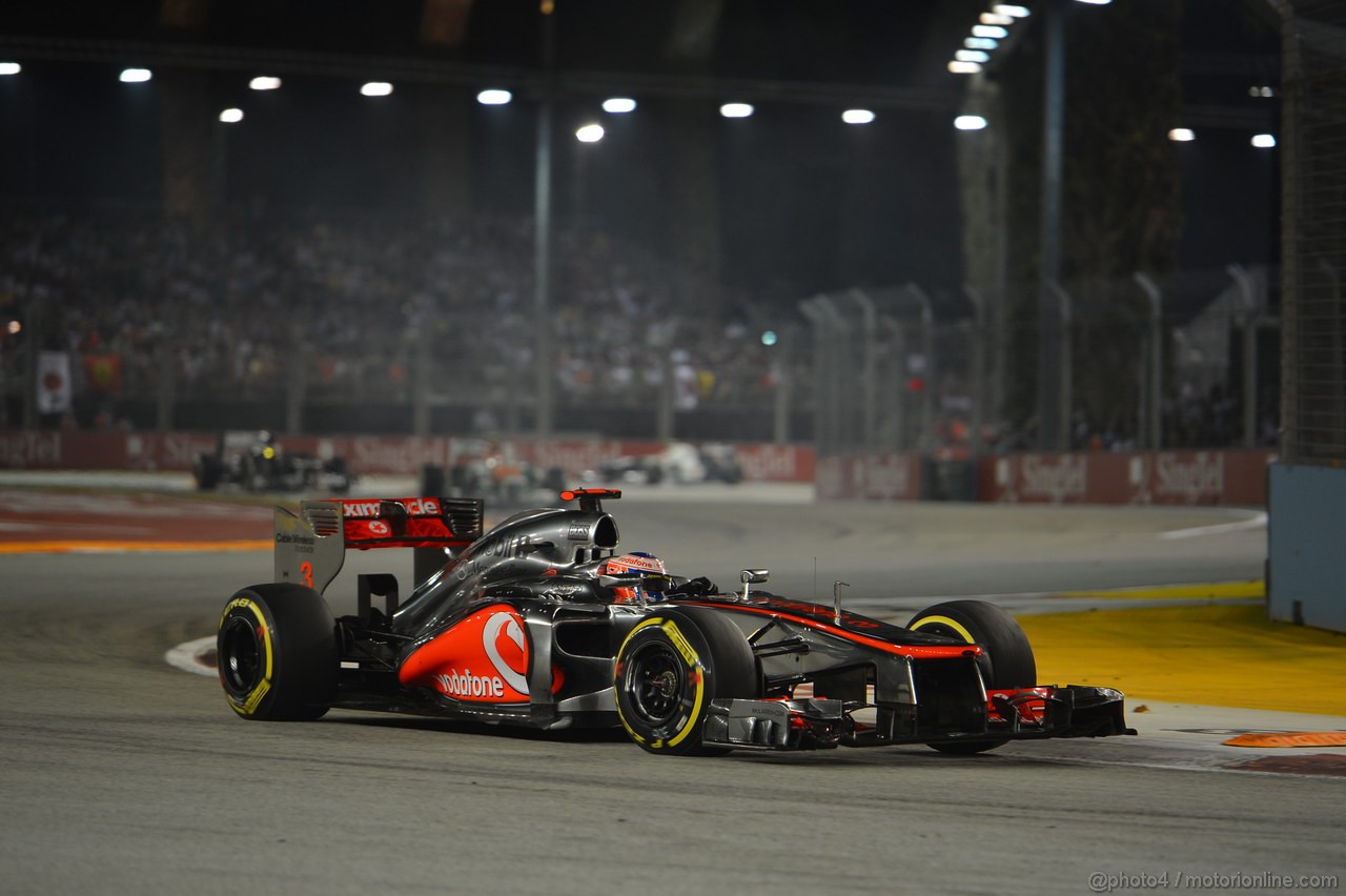 GP SINGAPORE, 23.09.2012 - Gara, Jenson Button (GBR) McLaren Mercedes MP4-27