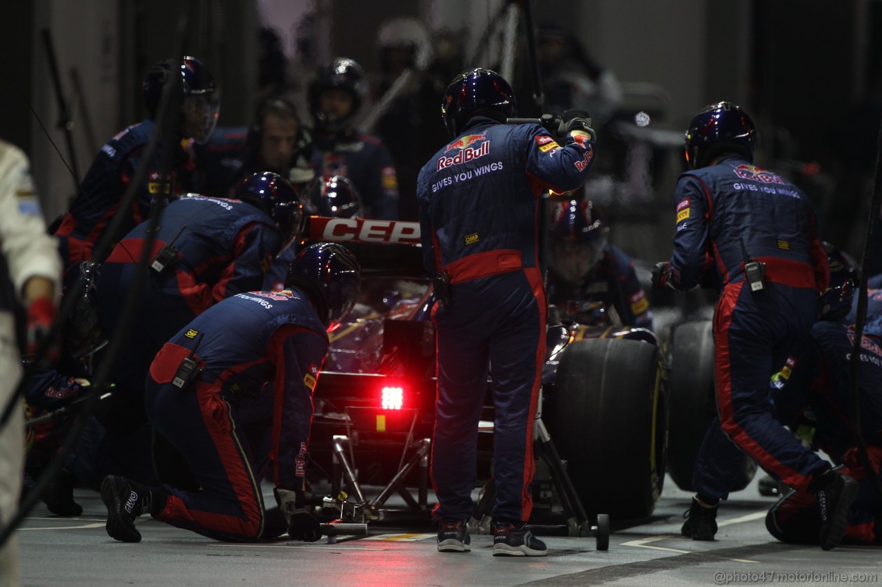 GP SINGAPORE, 23.09.2012 - Gara, Daniel Ricciardo (AUS) Scuderia Toro Rosso STR7