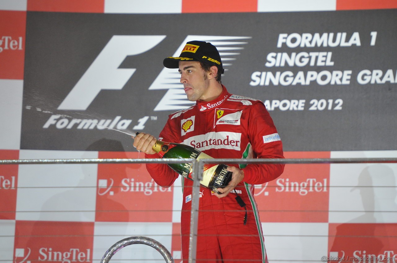 GP SINGAPORE, 23.09.2012 - Gara, Fernando Alonso (ESP) Ferrari F2012 on the podium
