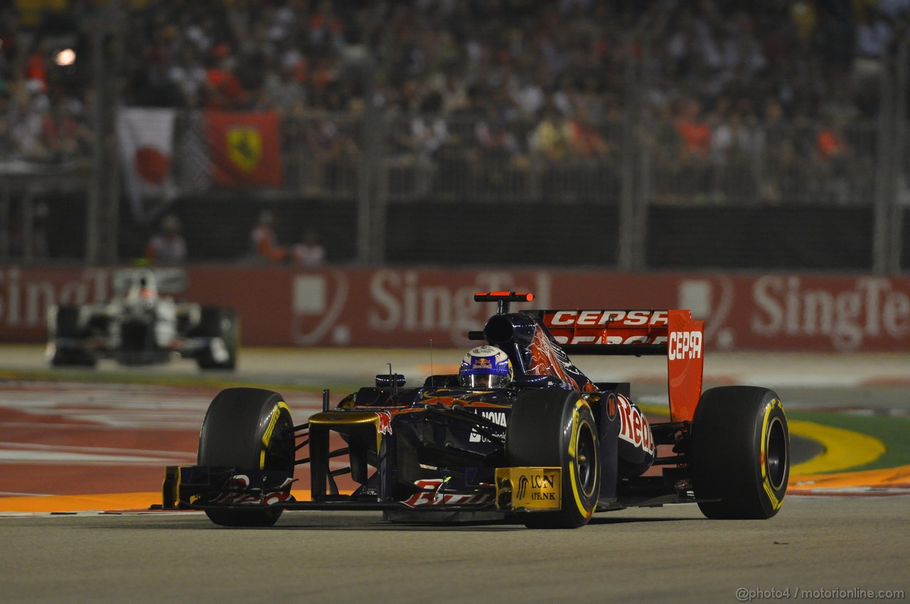 GP SINGAPORE, 23.09.2012 - Gara, Daniel Ricciardo (AUS) Scuderia Toro Rosso STR7