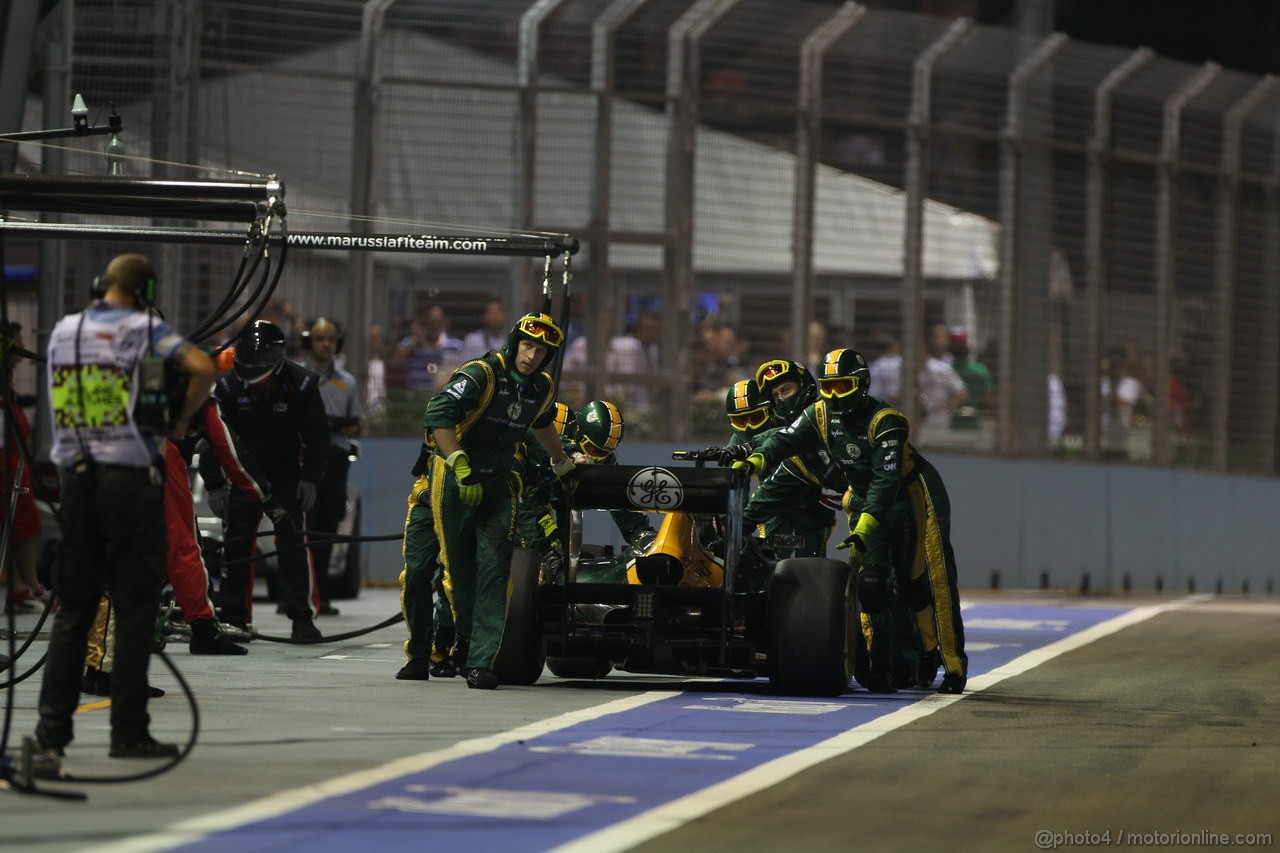 GP SINGAPORE, 23.09.2012 - Gara, Vitaly Petrov (RUS) Caterham F1 Team CT01