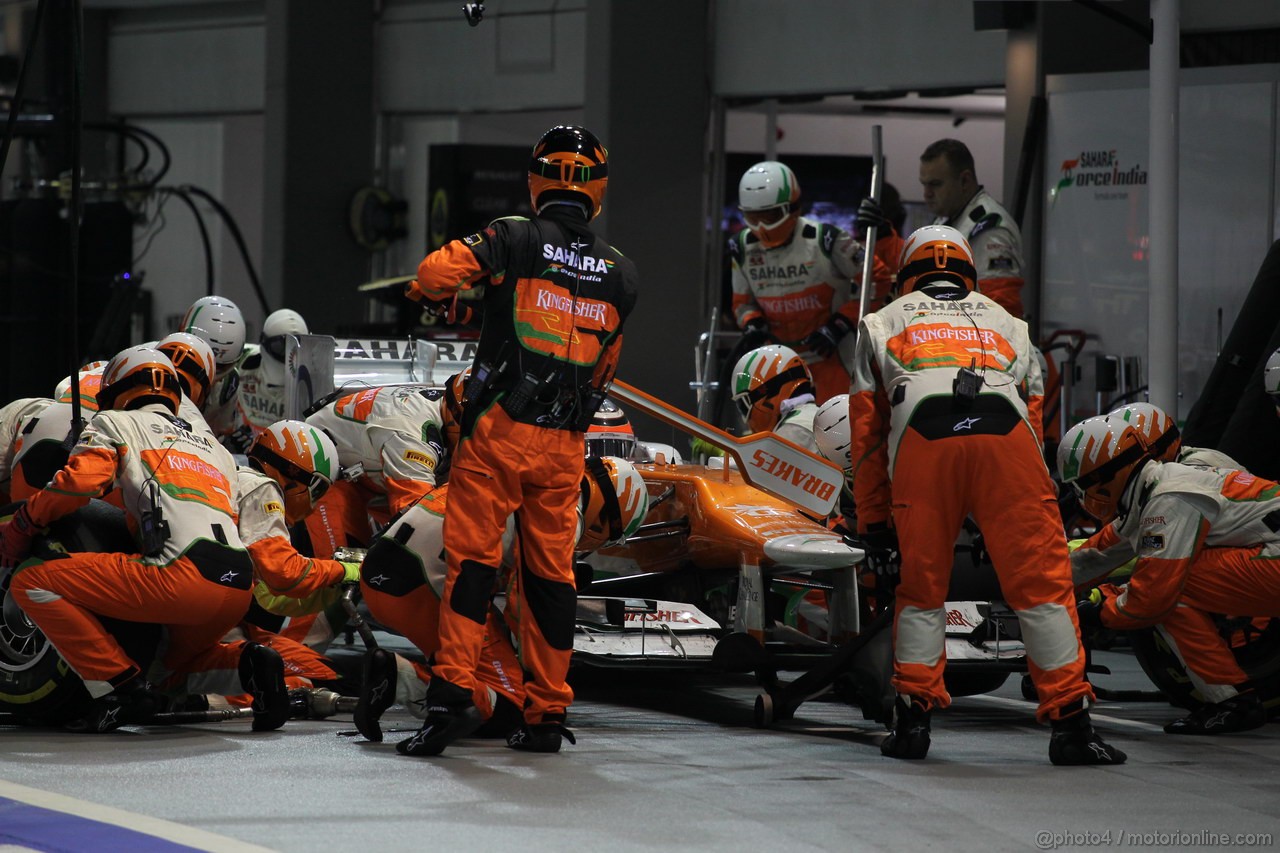 GP SINGAPORE, 23.09.2012 - Gara, Nico Hulkenberg (GER) Sahara Force India F1 Team VJM05 pit-stop