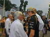 GP SINGAPORE, 23.09.2012 - Kimi Raikkonen (FIN) Lotus F1 Team E20 with Bernie Ecclestone (GBR), President e CEO of Formula One Management