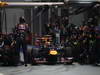 GP SINGAPORE, 23.09.2012 - Gara, Mark Webber (AUS) Red Bull Racing RB8 pit stop
