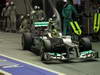 GP SINGAPORE, 23.09.2012 - Gara, Nico Rosberg (GER) Mercedes AMG F1 W03 pit-stop