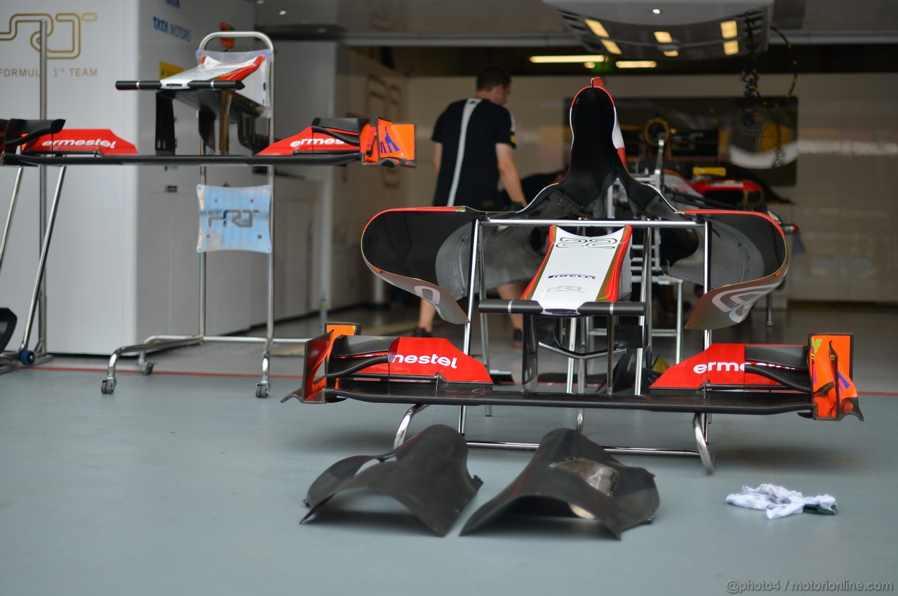 GP SINGAPORE, Pedro de la Rosa (ESP) HRT Formula 1 Team F112 car