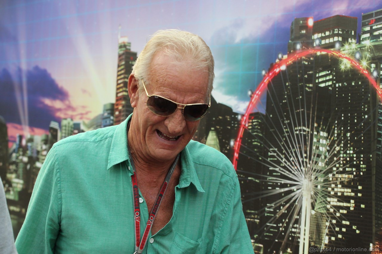 GP SINGAPORE, 20.09.2012 -  John Button (GBR) father of Jenson Button (GBR)