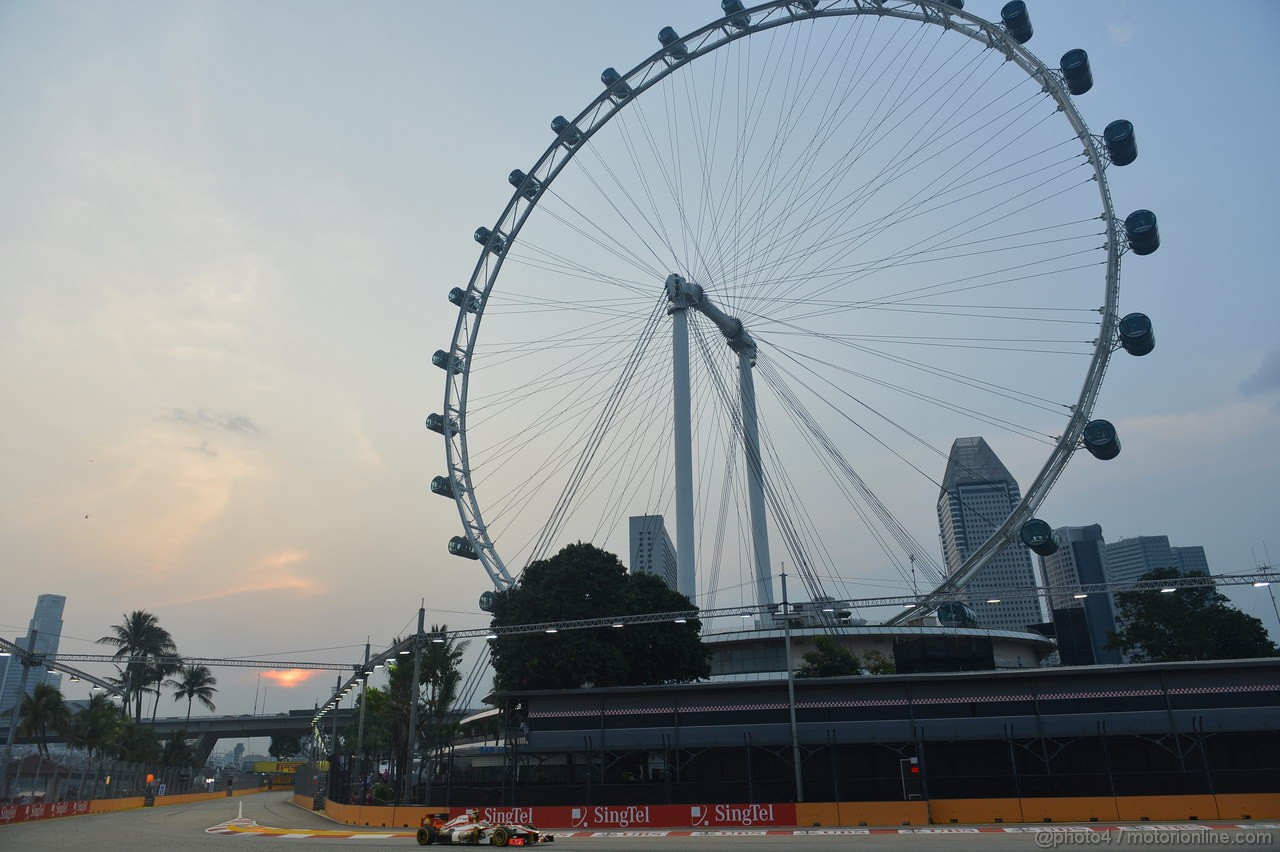 GP SINGAPORE, 22.09.2012 - Free practice 3, Narain Karthikeyan (IND) HRT Formula 1 Team F112