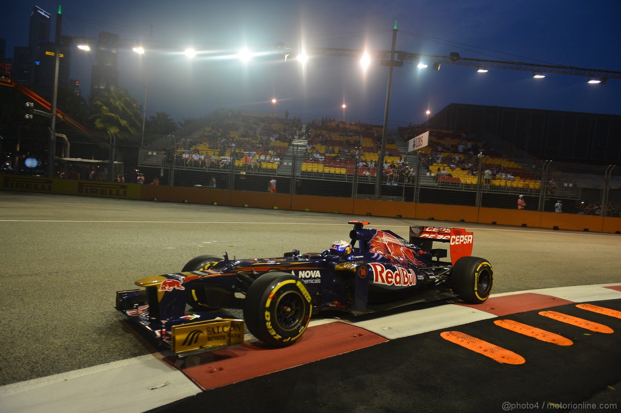GP SINGAPORE, 21.09.2012 - Prove Libere 1, Daniel Ricciardo (AUS) Scuderia Toro Rosso STR7