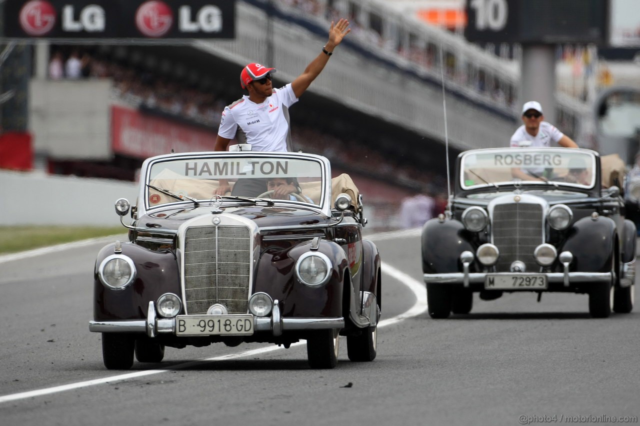 GP SPAGNA, 13.05.2012- Lewis Hamilton (GBR) McLaren Mercedes MP4-27 at drivers parade  