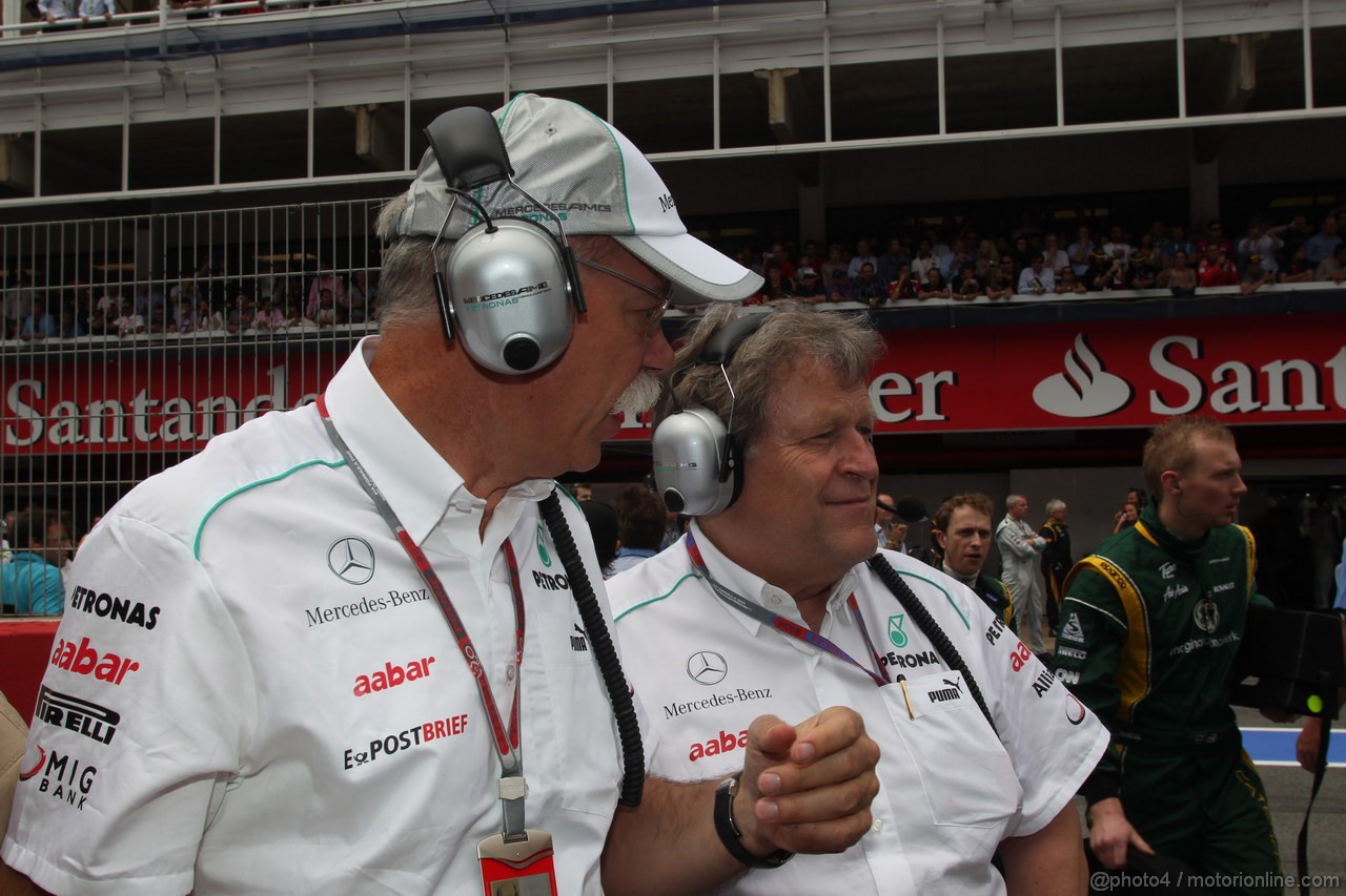 GP SPAGNA, 13.05.2012- Gara, Dr. Dieter Zetsche, Chairman of Daimler e Norbert Haug (GER), Mercedes Motorsport chief  