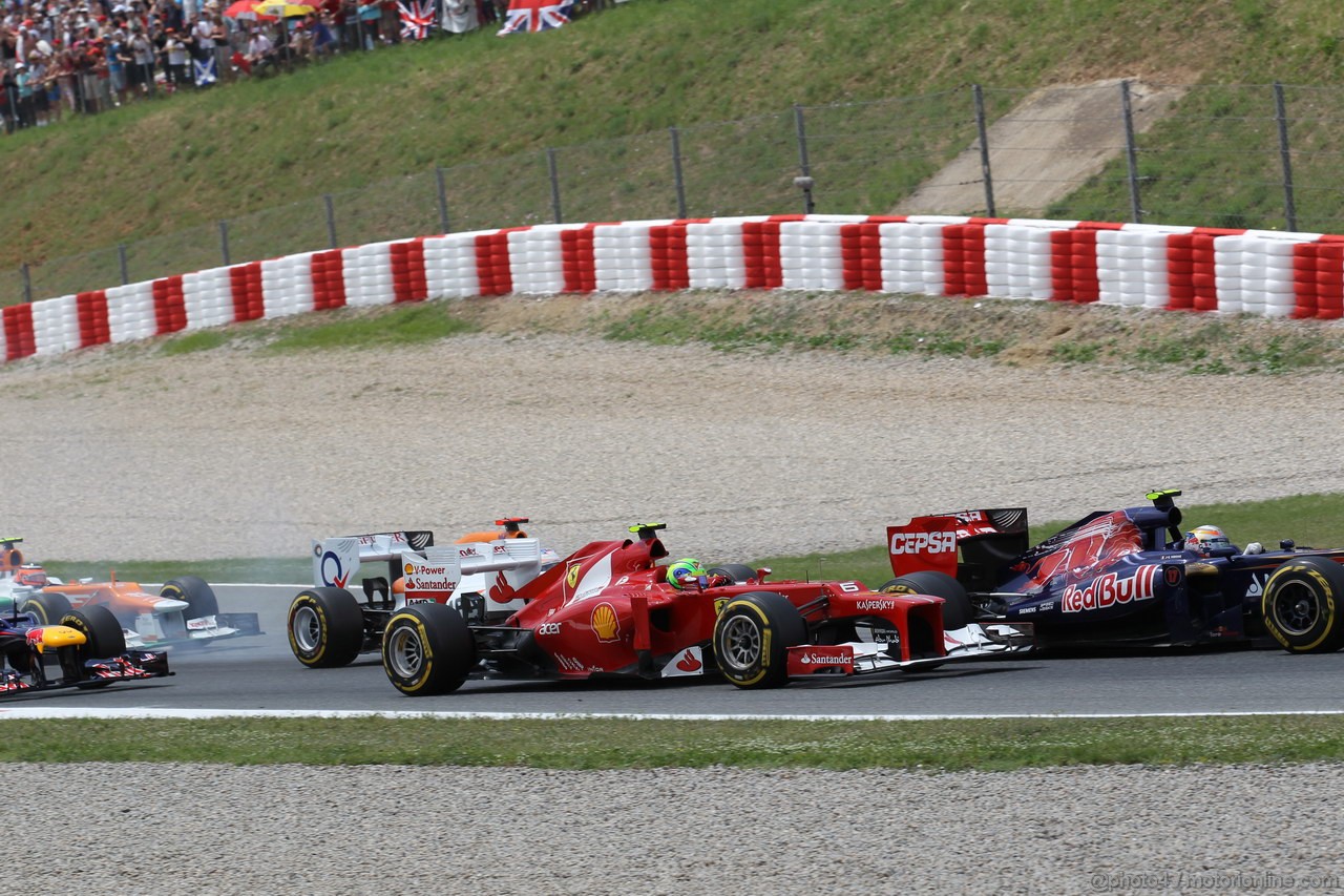 GP SPAGNA, 13.05.2012- Gara, Felipe Massa (BRA) Ferrari F2012 e Jean-Eric Vergne (FRA) Scuderia Toro Rosso STR7