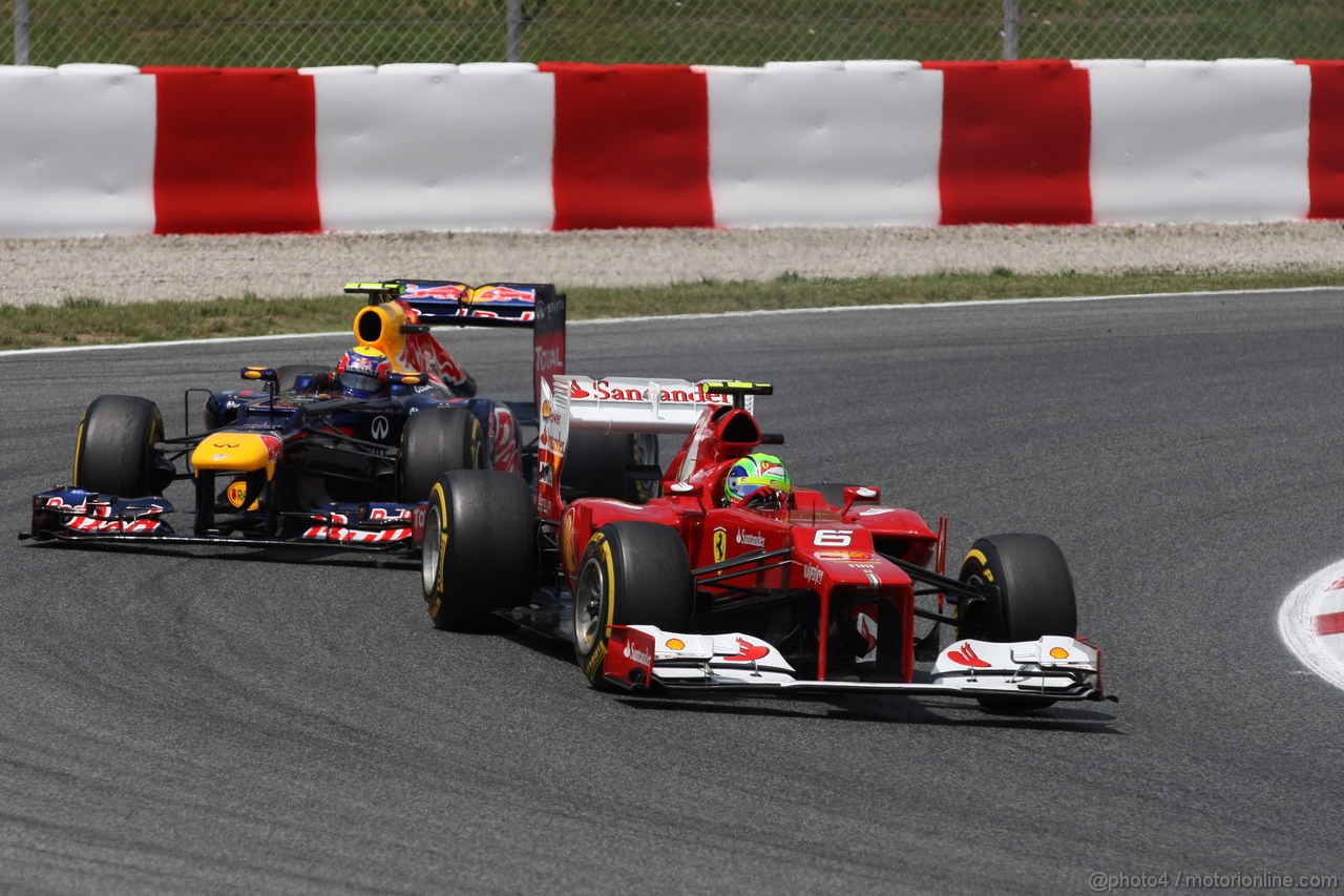 GP SPAGNA, 13.05.2012- Gara, Mark Webber (AUS) Red Bull Racing RB8 e Felipe Massa (BRA) Ferrari F2012 