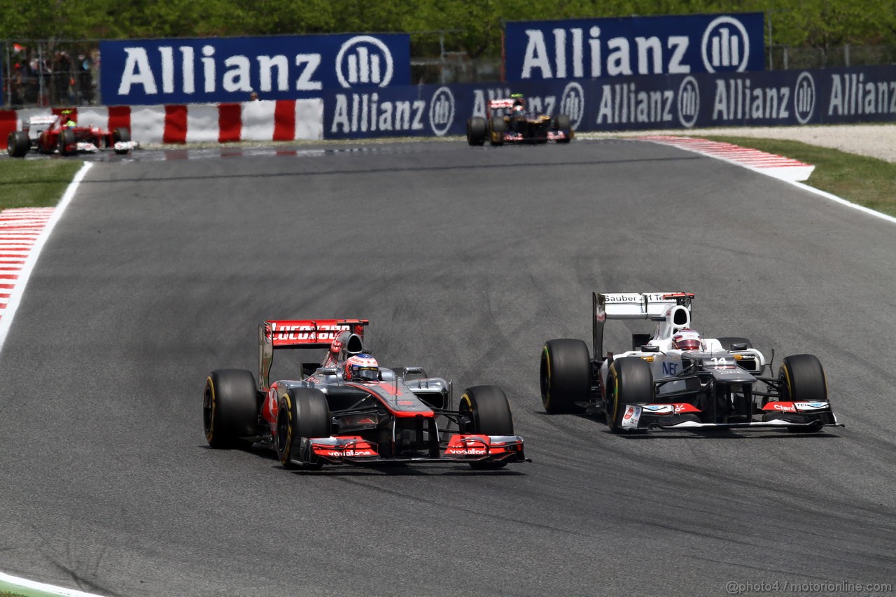 GP SPAGNA, 13.05.2012- Gara, Jenson Button (GBR) McLaren Mercedes MP4-27 e Kamui Kobayashi (JAP) Sauber F1 Team C31 