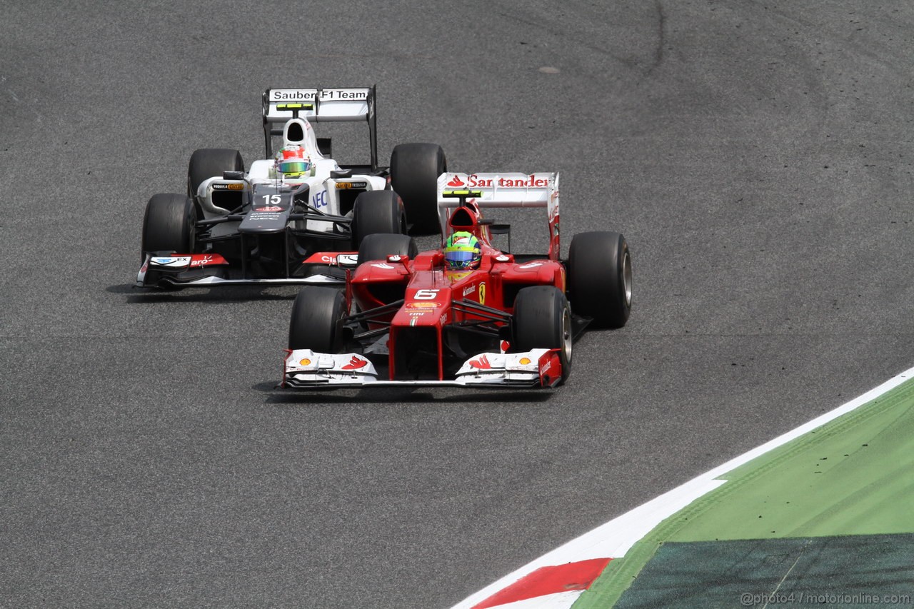 GP SPAGNA, 13.05.2012- Gara, Sergio Prez (MEX) Sauber F1 Team C31 e Felipe Massa (BRA) Ferrari F2012 