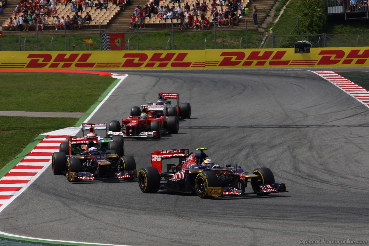 GP SPAGNA, 13.05.2012- Gara, Jean-Eric Vergne (FRA) Scuderia Toro Rosso STR7 davanti a Daniel Ricciardo (AUS) Scuderia Toro Rosso STR7 