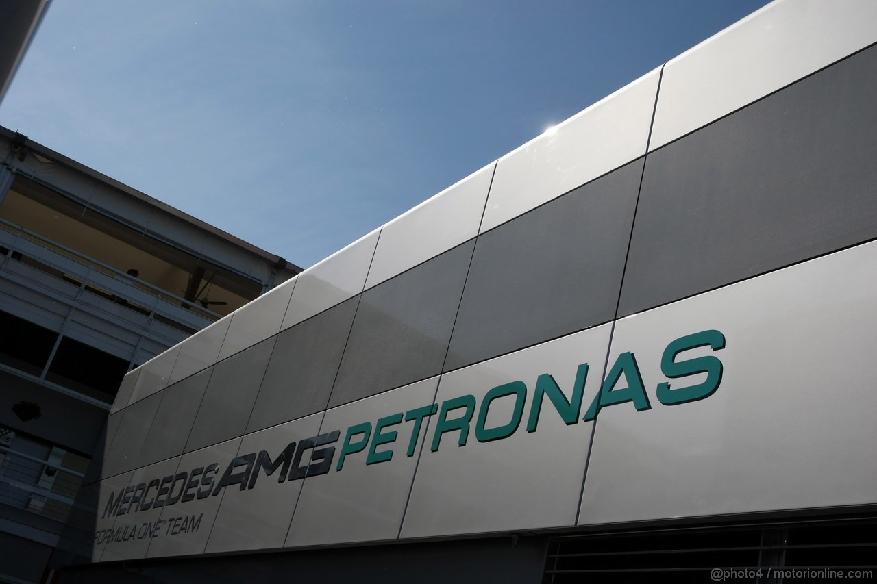 GP SPAGNA, 10.05.2012- Mercedes AMG truck