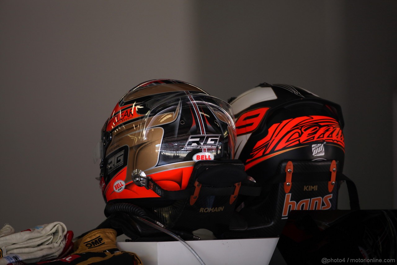 GP SPAGNA, 10.05.2012- Helmets of Romain Grosjean (FRA) Lotus F1 Team E20 e Kimi Raikkonen (FIN) Lotus F1 Team E20 
