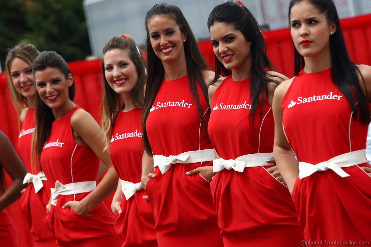 GP SPAGNA, 12.05.2012- Qualifiche, grid girl, pitbabess