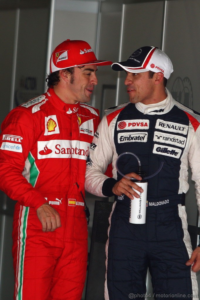 GP SPAGNA, 12.05.2012- Qualifiche, Fernando Alonso (ESP) Ferrari F2012 e Pastor Maldonado (VEN) Williams F1 Team FW34 