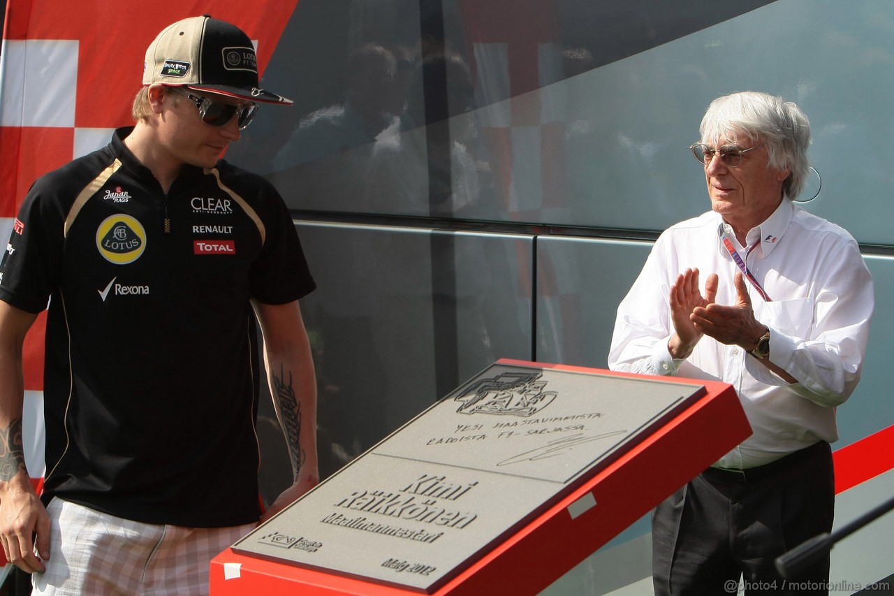 GP SPAGNA, 12.05.2012- Bernie Ecclestone (GBR), President e CEO of Formula One Management  e Kimi Raikkonen (FIN) Lotus F1 Team E20