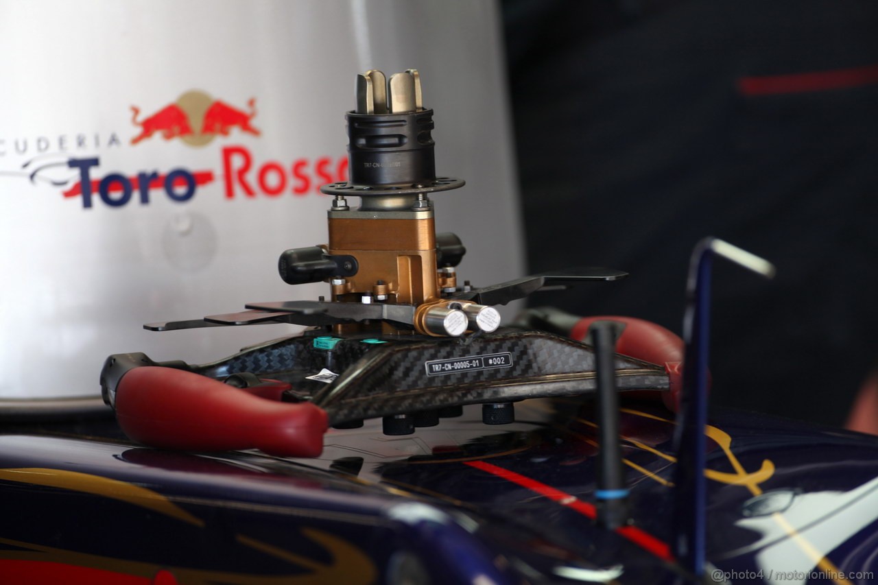 GP SPAGNA, 11.05.2012- Prove Libere 2, Scuderia Toro Rosso STR7 Steering wheel 
