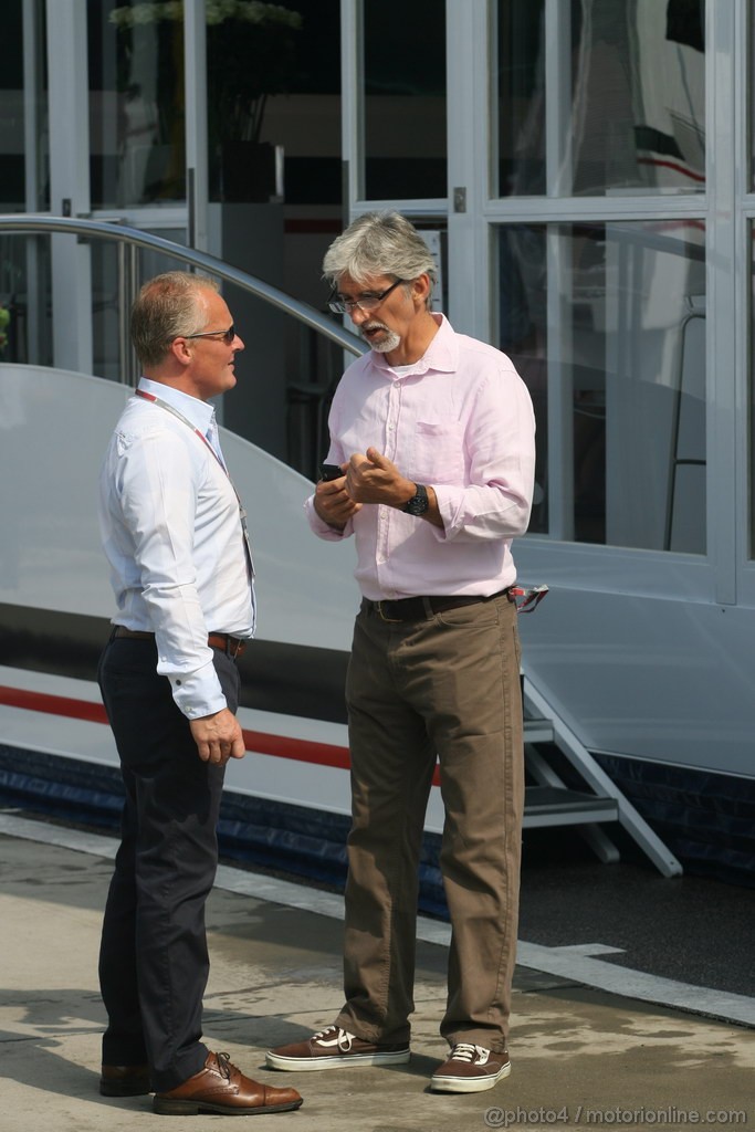 GP UNGHERIA, 29.07.2012- Johnny Herbert (GBR) e Damon Hill (GBR)