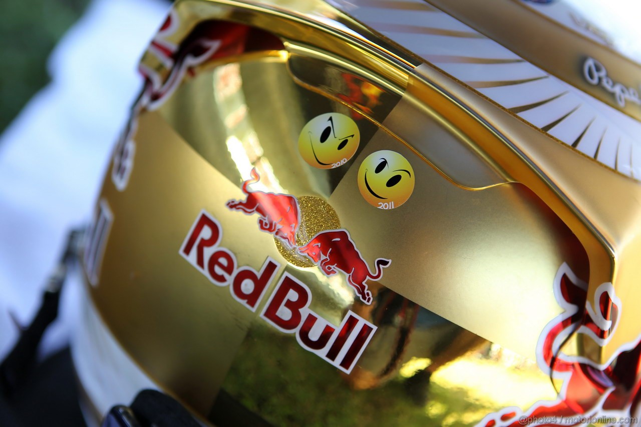 GP UNGHERIA, 29.07.2012- Gara, Helmet of Sebastian Vettel (GER) Red Bull Racing RB8 